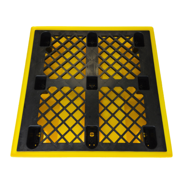 Low profile spill pallet with 1 drum